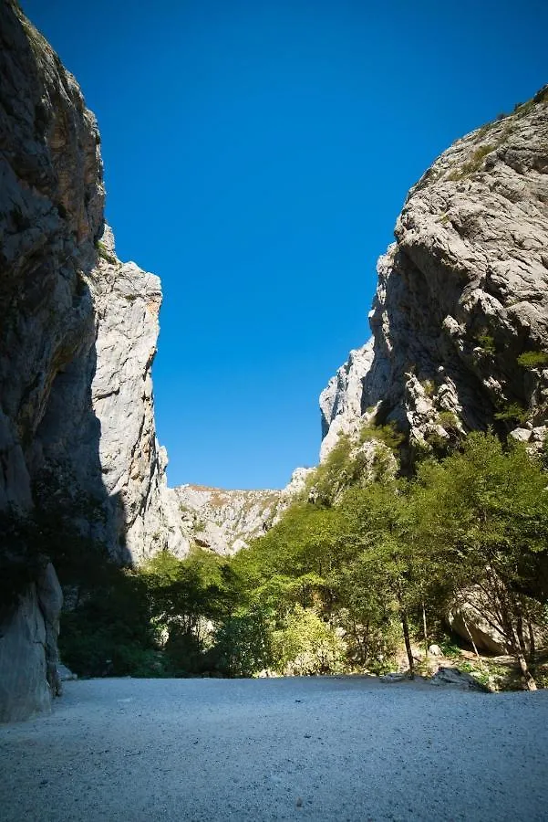 Apartment In Starigrad-Paklenica With Terrace, Air Conditioning, Wifi 627-3 0*, Starigrad Paklenica Hırvatistan